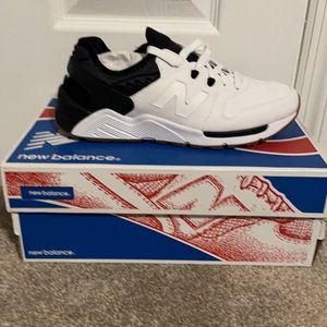 New Balance 009
